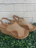 Caramel Mesh Carley Corkys